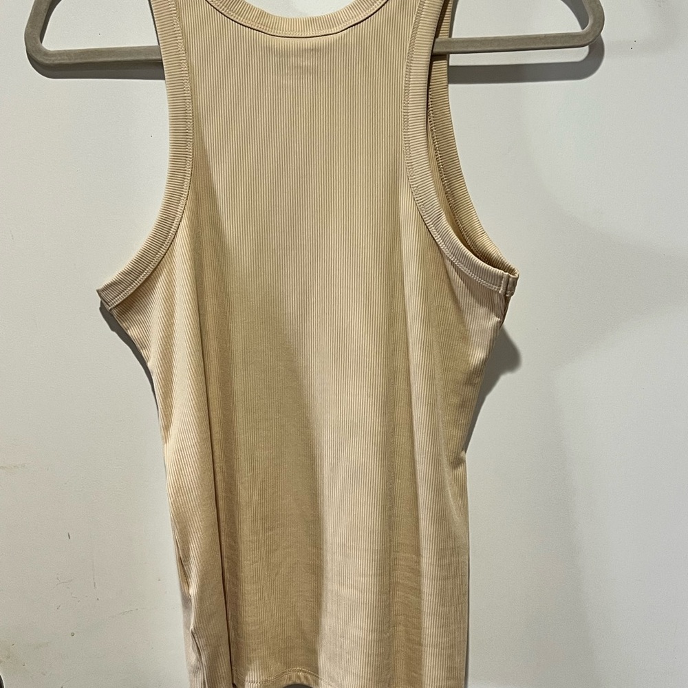🛍️ No Boundaries Beige Ribbed Tank Top - Picture 3 of 3